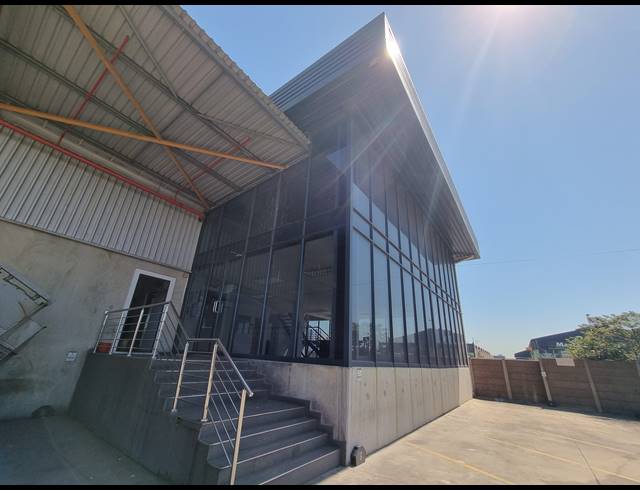 10,614M² WAREHOUSE TO LET IN MOBENI